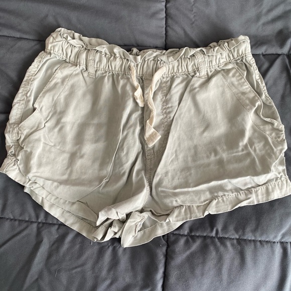 Harlow shorts - Picture 1 of 3